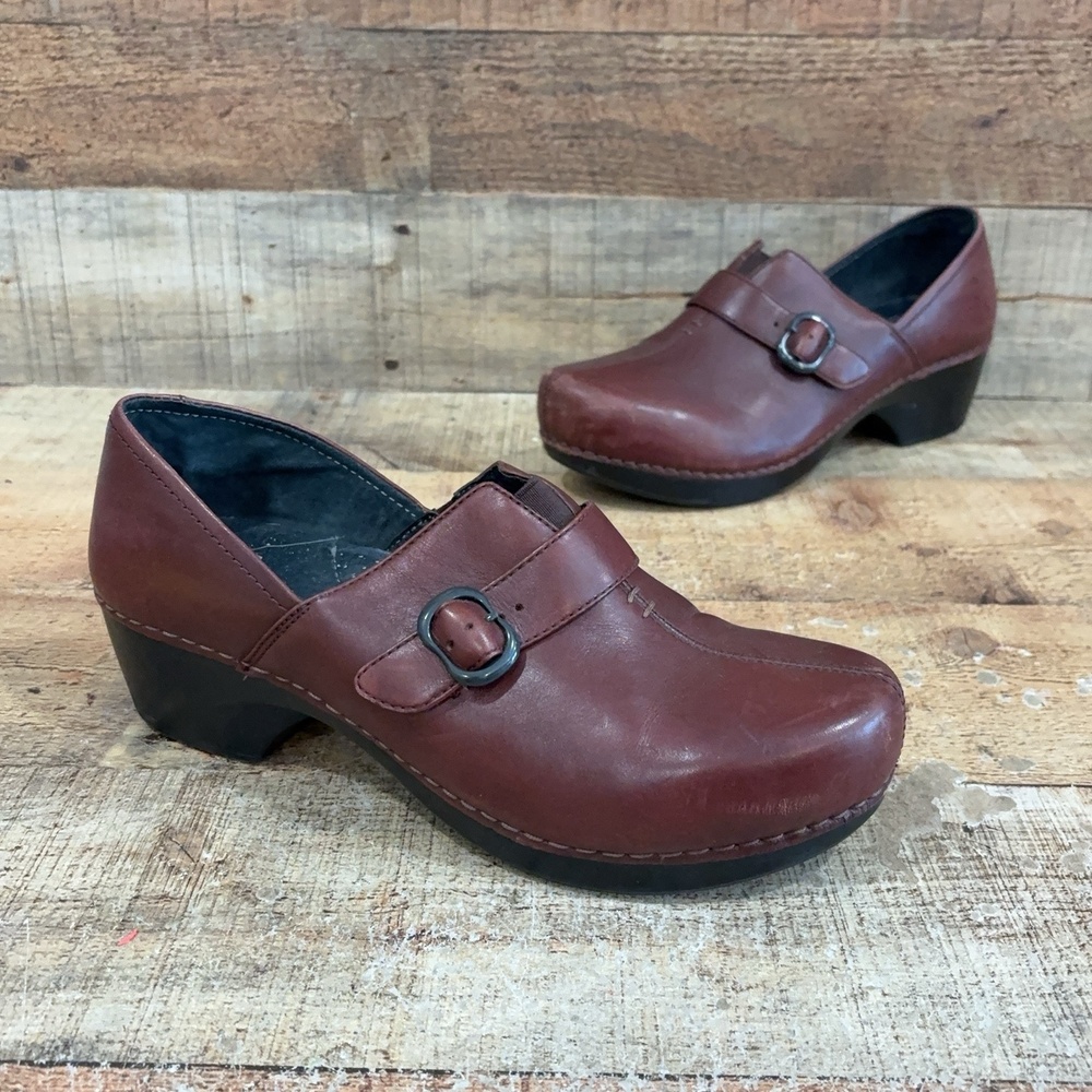 Dansko Clogs Womens Size 10.5 41 Brown Leather Buckle Strap Comfort Shoes